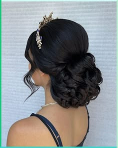 Quinceanera Hair Updo, Updo Quince Hairstyles, Sweet 16 Updo Hairstyles With Tiara, Hair Updos For Quinceanera, Quinceanera Hairstyles Bun With Curls, 15 Hair Quinceanera Bun, Hair Up Quinceanera Hairstyles, Low Bun Quince Hairstyles, Quinceanera Hairstyles Updo Buns