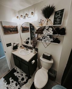 #western #bathroom #inspo Trailer Bathroom Ideas, Black And Gold Bathroom Decor Ideas, Western Bathrooms, Small Bathroom Decorating Ideas, Design Small Bathroom, Western Bathroom Decor, Small Bathroom Inspiration, Western Bathroom, Girl Apartment Decor