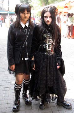 Goth Kids, Goth Subculture, Goth Clothing, Wearing All Black, Goth Women, Mexican Girl, Goth Aesthetic, Alt Fashion, Goth Outfits