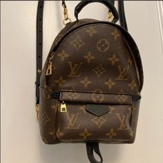 Almost Brand New , Wore Couple Of Times . Luxury Backpacks, Chanel Slippers, Palm Springs Mini Backpack, Lv Backpack, Lv Damier, Louie Vuitton, Dream Bags, Louis Vuitton Backpack, Lv Bags