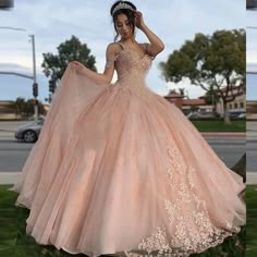 Gaun Abad Pertengahan, Pink Quinceanera, Ball Gown Prom Dresses, Ball Gown Prom Dress, Pink Quince, Gown Prom Dresses, Quinceñera Dresses, Pink Ball Gown, Pretty Quinceanera Dresses