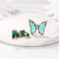 If you are from the European Union, please pay VAT, The order will be cancelled if no VAT is paid! 1.Size: 21*17 mm 2.Quantity: 10 pcs 3.Material: Brass + Real Gold Plated + Zircon If you have any questions,please contact me. Green Alloy Party Jewelry, Green Alloy Jewelry For Party, Nickel-free Green Crystal Jewelry, Green Rhinestone Jewelry For Gift, Snowflake Jewelry, Crystal Snowflakes, Snowflake Pendant, Butterfly Charm, European Union