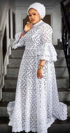 Muslim Fashion Abayas, Beautiful Lace Dresses, Cutout Maxi Dress, Casual White Dress, African Lace, Vestidos Vintage, African Dresses