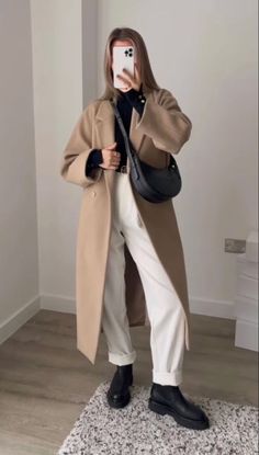 Autumn Outfits Beige Coat, Beige Coat Outfit, Winter Coat Outfits, Mantel Beige, Summer Outfits 2024, European Summer Outfits, Nashville Outfits, Autumn Outfits