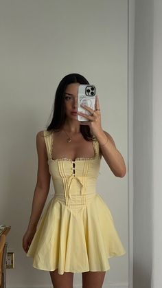 Sheer Wedding Dress, Downtown Outfits, Cool Summer Outfits, Cute Lazy Outfits, Yellow Outfit, Dress Aesthetic, Midi Skirts, Come And Go, Elegant Outfit