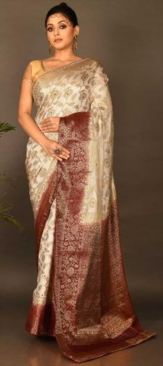 White and Off White color Saree in Kanchipuram Silk, Silk fabric with Stone, Weaving work White Color Saree, Party Wear Sarees Online, Celebrity Gowns, Kanjivaram Silk Saree, Latest Designer Sarees, Ready To Wear Saree, Designer Sarees Online, Net Saree, Trendy Sarees