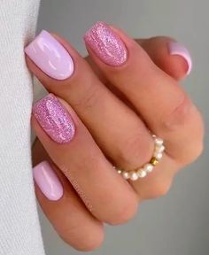 Gorgeous Glitter Nails: Nail Art that Shines and Inspires – best 4 crafts.com Spring Dip Powder Nails, French Coffin, Kutek Disney, Glue Remover, Short Fake Nails, Pink Gel Nails, Nagel Tips, Nail Remover