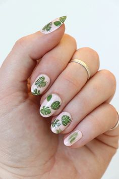 These are the BEST boho Coachella nails ideas and other short festival nails summer! If you’re looking for the cutest boho festival nail designs, such as festival nails Coachella, tropical nails with leaf, music festival nails gel, neutral festival nail art designs, or any other festival nail ideas for 2022, then this is the post that you’ll want to check out! Nail Art Boho, Plant Nail Designs, Plants Nails, Nature Inspired Nails, Witches Nails, Plant Nail Art, Botanical Nails, Nail Art Tropical, Plant Nails