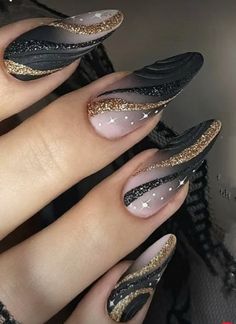 Black White Gold Nails, Nail Art New Years, White Nails Glitter, Black Silver Nails, Glitter Nails Acrylic, Golden Nails, Gold Nail Designs