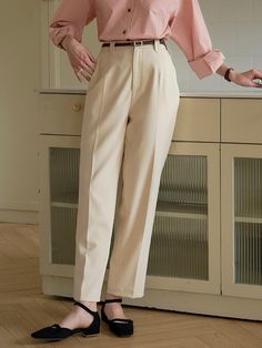 These pants have simple, straight silhouette in ankle length. Banded detail at back waist adds to the comfortable, daily mood.   - Natural, standard silhouette- Casual button and zip closure- Wide belt loops- Side and back pockets- Versatile styling with various items Beige Straight Hem Pants For Office, Beige Straight Hem Bottoms For Workwear, Beige Straight Hem Bottoms For Office, Beige Bottoms With Straight Hem For Office, Daily Mood, Wide Belt, Wide Pants, Ankle Length, Trousers