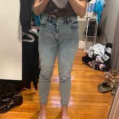 Mom Light Denim/Minimally Acid Wash Jeans. Brand New Never Worn. 6 Long/28 Waist. I Am 5’6.5 And About 150 Pounds For Reference. I Love Them But Just Don’t Wear Them Enough To Keep Blue Mom Fit Jeans For Fall, Blue Mom Fit Jeans For Everyday, Blue Mom Fit Jeans For Spring, Spring Mom Fit Blue Jeans, Spring Blue Mom Fit Jeans, 150 Pounds, Light Denim Jeans, Acid Wash Jeans, Abercrombie And Fitch Jeans