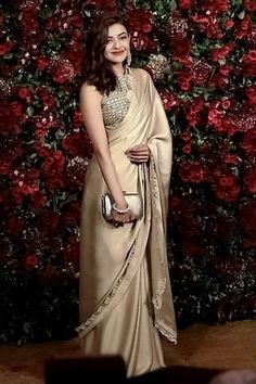 Plain Chiffon Saree, Kajal Agarwal Saree, Designer Silk Saree, Emo Style, Lehnga Dress, Designer Silk Sarees, Kajal Agarwal, Blouse Designs Silk, Bachelorette Outfits