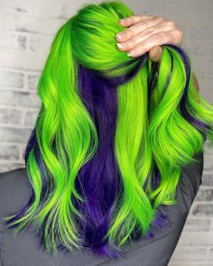 Neon Green Hair Color, Green Hair Color Ideas, Green Hair Color, Dark Green Hair, World Hair, Girl Hair Colors, Rave Hair