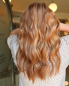 Honey Copper Hair Caramel Highlights, Ladies Short Hair, Copper Blonde Hair, Haircuts For Ladies, Long Hair Cut Short, Red Blonde Hair, Balayage Blond, Short Hair Hairstyles