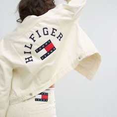 Nwt Pale Yellow Tommy Hilfiger Spellout Denim Jacket. Super Stunning Pale Yellow Oversized Denim Jacket With "Hilfiger" Printed On The Back Above The Tommy Jeans Flag Logo. Size Xs, But Fits Slightly Oversized. No Known Flaws. Price Is Firm. Offers Will Be Declined. Tomy Hilfiger, Tommy Hilfiger Jacket, Yellow Jersey, Mens Outdoor Jackets, Yellow Denim, Long Sleeve Denim Jacket, Tommy Hilfiger Vintage, Flare Denim Jeans, Jersey Jacket