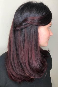 Winter Hair Ideas, Butter Blonde, Black To Red Ombre, Dark Red Hair Color, Red Hair Looks, Black Red Hair, Shades Of Red Hair, Gold Hair Colors