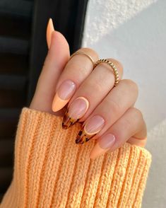 60 Classy French Tip Nails For A Timeless And Chic Look | Pretty Sweet Printables Nails Charms, Kutek Disney, Cute Summer Nail Designs, Orange Nail Designs, Nails Orange, Orange Nail, Nails Colorful, Simple Fall Nails, Nails French Tip