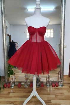 Prom Dresses Short Red, Red Prom Dresses Short, Red Homecoming Dresses Short, Short Red Prom Dresses, Red Prom Dresses, Dress Display, Red Homecoming Dresses, Tulle Sleeves, Sweetheart Prom Dress