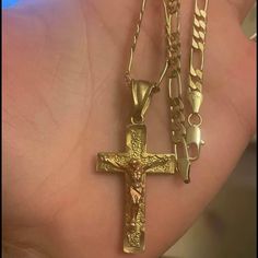 Open To Offers 14k Gold Cross Figaro Chain Jewelry, Yellow Gold Cross Jewelry With Figaro Chain, Yellow Gold Cross Necklace With Figaro Chain, Figaro Chains, Mens Accessories Jewelry, Rose Gold Diamonds, Mens Accessories, Rose Gold, Chain