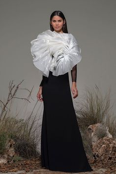 Sculpted bodice long sleeves dress - HerTrove Isabel Sanchis, Haute Couture Gowns, Long Sleeves Dress, Bridal Consultant, Dress With Ruffles, Dress Fitted, فستان سهرة, Mermaid Skirt, Sleeves Dress