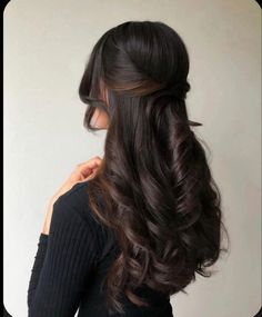 Graduating Hairstyles, Half Up Hair Formal, Elegant Wedding Hairstyles For Long Hair, Prom Hairstyles Brunettes, Mother Hairstyles, Graduation Hair Styles, Banquet Hairstyles, Hoco Updos, Medium Length Prom Hairstyles