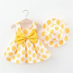 Christmas Yellow Summer Cotton Short Sleeve Floral Dresses for Girls Fashion Floral Flying Sleeve Christmas Princess 03 Vacation Dot Girls Beach Sun Infant Set Years Dresses Ruffles Dress Toddler Summer Sleeveless Baby Hat Girls Dresses Features: What You Get: 1 Dress + 1 Hat VARIOUS OCCAIONS: Baby girls dot dress, great gift for first birthday, wedding, baptism, junior bridesmaid, princess, pageant, formal, party, banquet, recital, holiday, , , back to school, family gathering, photography, casual, Fathers Day, Mothers Day, Valentines Day, Halloween, Christmas and other special events 90% Cotton, 10% polyester SELECT SIZE: Baby girl dot big bowknot sundress dots print sleeveless dress with sun hat set, flare fit a-line swing dress, range ages for 6-12 months, 12-18 months, 18-24 months an Mens Grooming Kit, Kids Clothes Boys, Girls Summer Outfits, Big Bows, Dress Hats, Toddler Girl Outfits, Little Princess