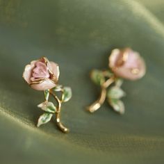 Pink Rose Earrings, Pink Rose Flower, Flower Stud Earrings, Chic Pink, Elegant Flowers, Trendy Earrings, Flower Earrings Studs, Flower Studs, Rose Earrings