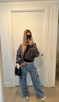 Black Summer Outfits 2023, Uni Outfit, Uni Outfits, All Jeans, Rachel Green, Looks Street Style, Streetwear Fashion Women, Basic Outfits, Looks Style