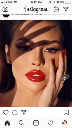 Red Lips Makeup Look, Smink Inspiration, Spring Look, Make Up Looks, Red Lipstick, Makeup Eyeliner, Summer Makeup, Glam Makeup