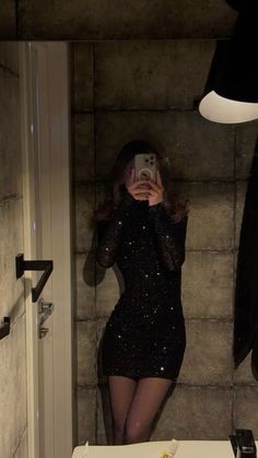 Quiet House, Mirror Game, Birthday Dinner Outfit, Birthday Party Dresses, Cocktail Night, Everyday Fashion Outfits, Stylish Party Dresses, Event Outfit, New Years Eve Outfits