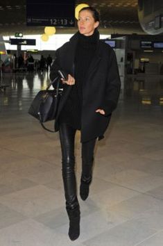 airport look Gisele Bundchen, Celebrity Street Style, Mode Inspo, Looks Chic, Dakota Johnson, Outfits Casual, Look Chic