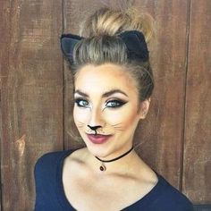 Halloween Costumes Woman Ideas Nem Halloween Makeup, Kitten Makeup, Black Cat Makeup, Maquillage Halloween Simple, Cat Halloween Makeup, Halloween Make-up Looks, Black Cat Costumes, Makeup Recipes, Animal Makeup