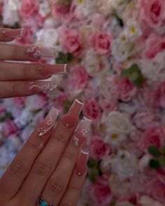 Medium Acrylic Nails Designs Ideas, Latina Acrylic Nails Medium, Acrylic Nails Ideas Coffin Short, Pink Quince Nails Medium, Medium Pink Acrylic Nails, Quince Nails Pink, Latina Acrylic Nails Short, Latina Nail Designs Pink, Anniversary Nails Ideas