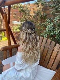 Curled Wedding Hair, Wedding Hairs, Curled Hairstyles For Medium Hair, Bridal Hair Down, Wedding Hair Half, Wedding Hair Up, Night Hairstyles, Goddess Braids Hairstyles, Bridal Hair Inspiration