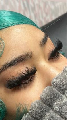 Lash Inspiration, Natural Fake Eyelashes, Lash Ideas, Best Lash Extensions, Lashes Tutorial, Lashes Fake Eyelashes, Face Beat Makeup