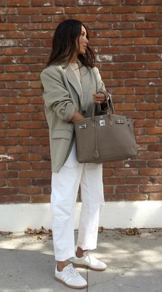 Neutral Blazer, Oversized Blazer Outfit, Looks Adidas, Look Adidas, Sincerely Jules, Spring Ideas, Spring Look, Style Edit