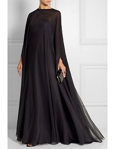 I like this. Do you think I should buy it? Sukienki Maksi, Urban Party, Plus Size Evening Gown, Abaya Design, Plus Size Gowns, Evening Dresses Online, Mode Abaya, Cheap Evening Dresses, Abaya Designs