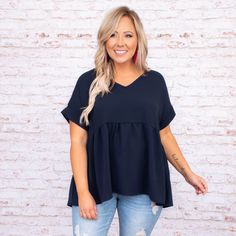 fb-feed Trendy Flowy Solid Color Top, Black Casual Peplum Top, Casual Black Peplum Top, Women Outfits, Everyday Outfit, Fresh Start, Pretty Colours, Navy Color, Womens Fall