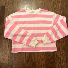 Never Worn Cute Striped Long Sleeve Sweater, Pink Sweatshirt For Loungewear, Spring Striped Cotton Sweatshirt, Striped Cotton Sweatshirt For Spring, H&m Oversized Cotton Sweatshirt, Cute H&m Crew Neck Top, Cute Striped Tops For Fall, Cute Oversized Pink Top, Cute Striped Fall Tops