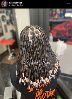 Braids And Beads, Protective Hairstyles For Natural Hair, African Hair Braiding Styles, Braided Hairstyle, Twist Braid Hairstyles