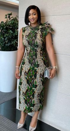 Flay Ankara Gown Styles, Flay Ankara Gown, Latest Ankara Styles For Women, Trending Ankara Styles, Gown Styles For Ladies, Ankara Styles For Women, African Attire Dresses, Goddess Gown, African Fabric Dress