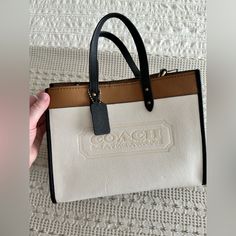 Grainy Calfskin Leather Tote Suede Interior Crossbody Strap Dust Bag Gently Used~Preloved Beautiful Year Round Handbag Round Handbag, Bags Coach, Coach Leather, White Cream, Crossbody Strap, Cream White, Coach Bags, Leather Tote, Calf Skin