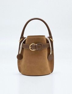 Stylish Real Leather Bucket Crossbody Bag Single Shoulder Handbag woyaza Functional Bag Design, Leather Bag Making, Bag Design Ideas, Crossbody Leather Bag, Cloth Pouch, Stylish Purse, Bucket Bags, Women Crossbody Bag, Coffee Color