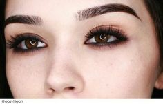 Xx Grunge Makeup Brown Eyes, Eye Makeup Grunge, Brown Eyes Tutorial, Makeup Brown Eyes, 2000s Makeup Looks, Easy Eye Makeup, Eyeliner Shapes, Smudged Eyeliner, Eyes Tutorial