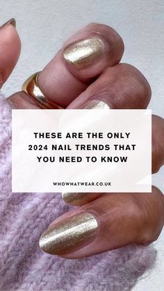 Black nails with gold touches create an elegant, bold look! 🌌 Perfect for evening plans. 💖 Save now! Nails March 2024 Trends, March Nails 2024 Trends, Spring Nail Colours 2024, Acrylic Nails 2024 Trends, Nail Trends Spring 2024, Nail Spring 2024, Mail Trends 2024, Trending Nails Now, Nail Trends For 2024