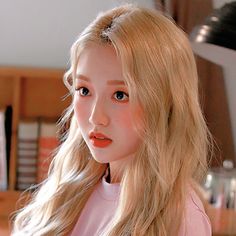 Loona Kpop, Loona Gowon, Gowon Loona, Hyun A, Olivia Hye, Kpop Aesthetic, Girl Icons, Kpop Girl Groups, Ulzzang Girl