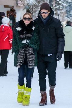 Olivia Palermo Fur, Ski Chic, Apres Ski Outfits, Johannes Huebl, Estilo Olivia Palermo, Olivia Palermo Lookbook, Olivia Palermo Style, Quoi Porter, Ski Outfit