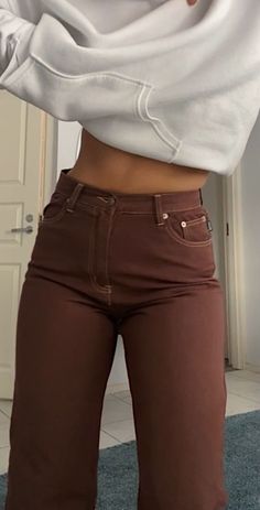 Skandinavian Fashion, Looks Party, Brown Pants, Outfit Goals, Looks Vintage, Retro Outfits, Look Cool, Cute Casual Outfits, Look Fashion