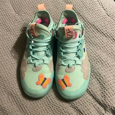 Worn Once James Harden, Adidas Pink, Shoes Adidas, Pink Adidas, Shoes Color, Adidas Shoes, Basketball Shoes, Kids Shoes, Pink Blue