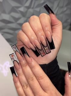 Long Cute Acrylic Nails Art Designs, Nail Designs Square Shape Long, Graduation Nails Ideas 2023 Black, Red Baddie Nails Medium Length, Unique Long Nails, Black And Clear Acrylic Nails, Nail Account Name Ideas, Black Nail Designs 2023, Dope Nail Designs Black